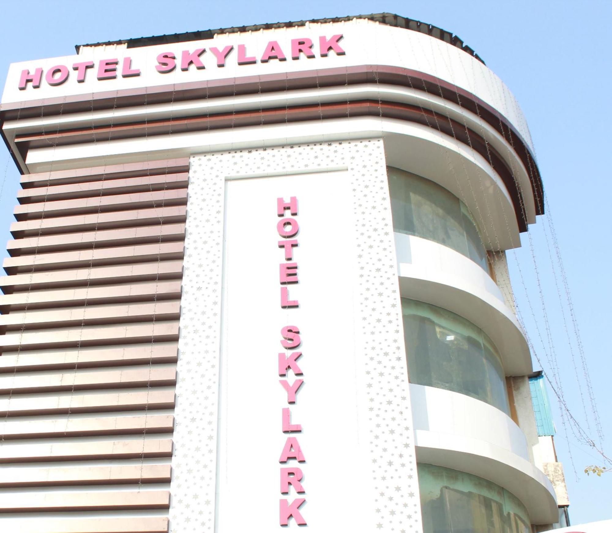 Hotel Skylark Vapi Ngoại thất bức ảnh