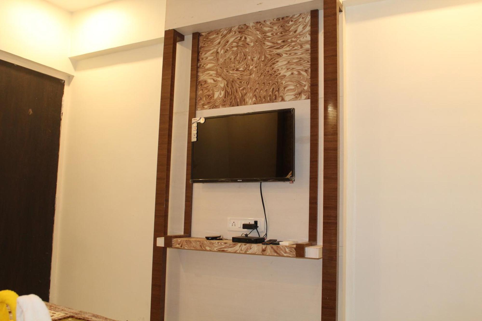 Hotel Skylark Vapi Ngoại thất bức ảnh